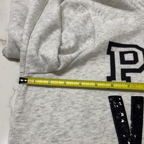 PINK Victoria's Secret Light Gray Vegas Pullover - Picture 4 of 11